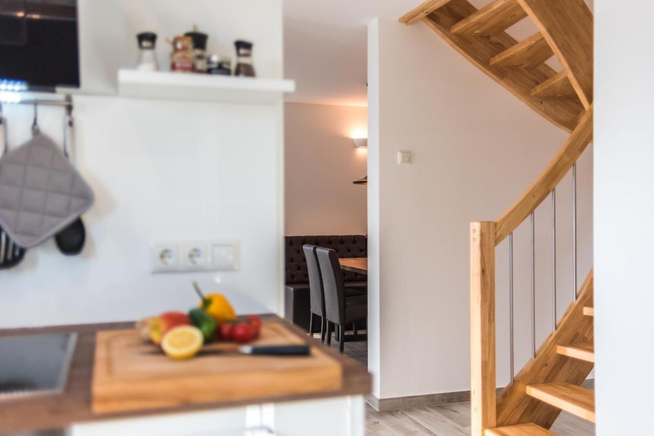 Ferienhaus-See-Sauna-Kamin-Hund Mit E-Ladestation Krakow am See Exteriör bild