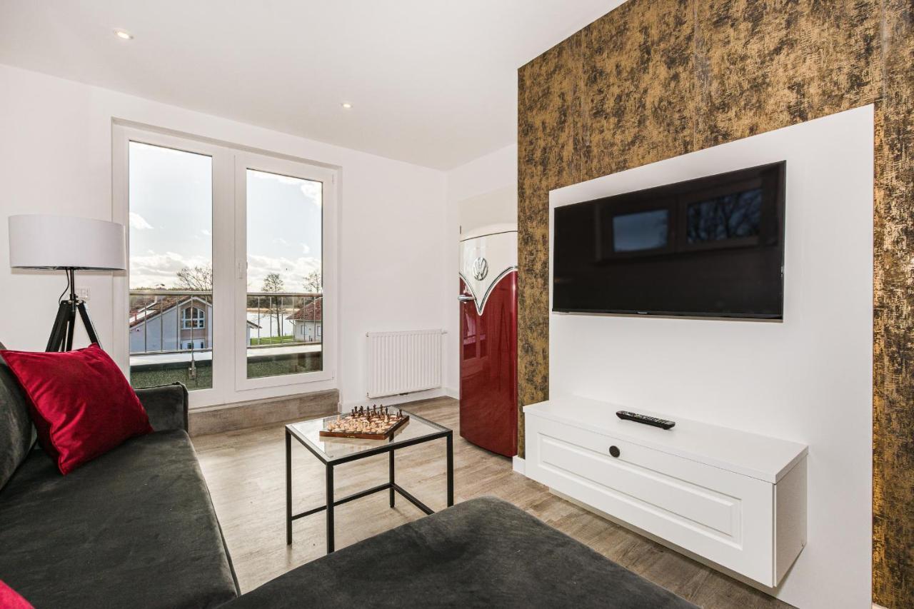 Ferienhaus-See-Sauna-Kamin-Hund Mit E-Ladestation Krakow am See Exteriör bild